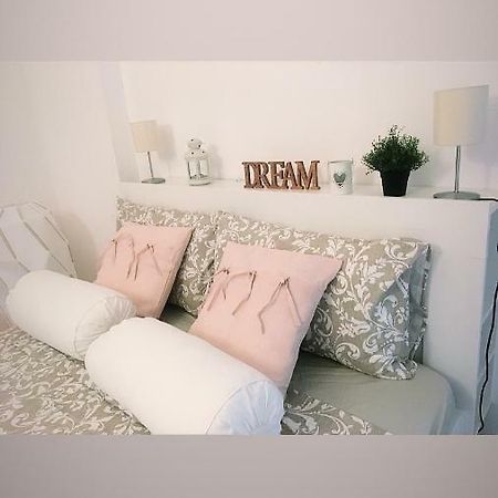 شقة Lisetta'S House مونريالي المظهر الخارجي الصورة