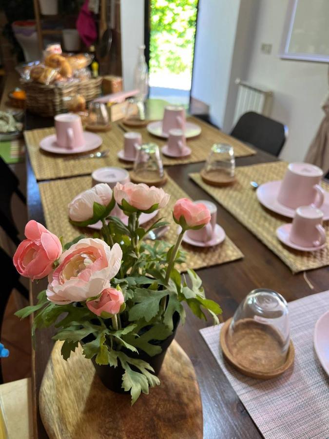 شقة Lisetta'S House مونريالي المظهر الخارجي الصورة