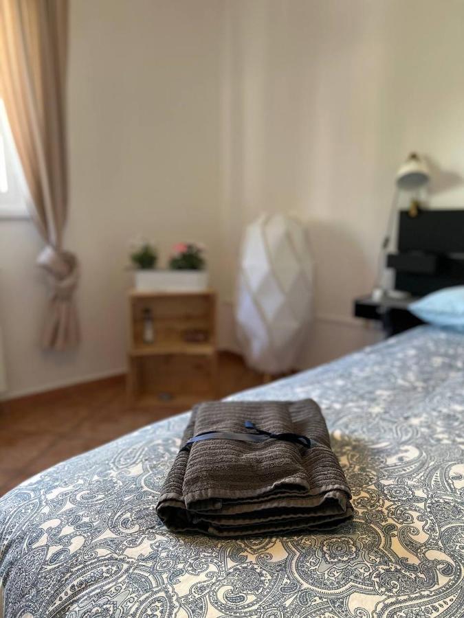 شقة Lisetta'S House مونريالي المظهر الخارجي الصورة