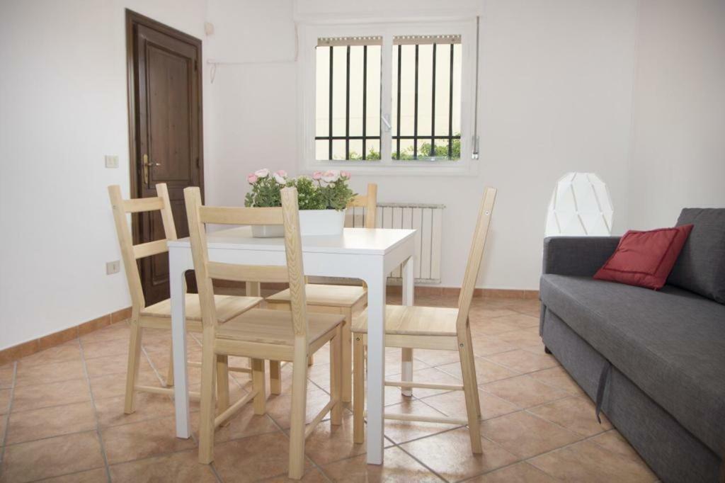 شقة Lisetta'S House مونريالي المظهر الخارجي الصورة