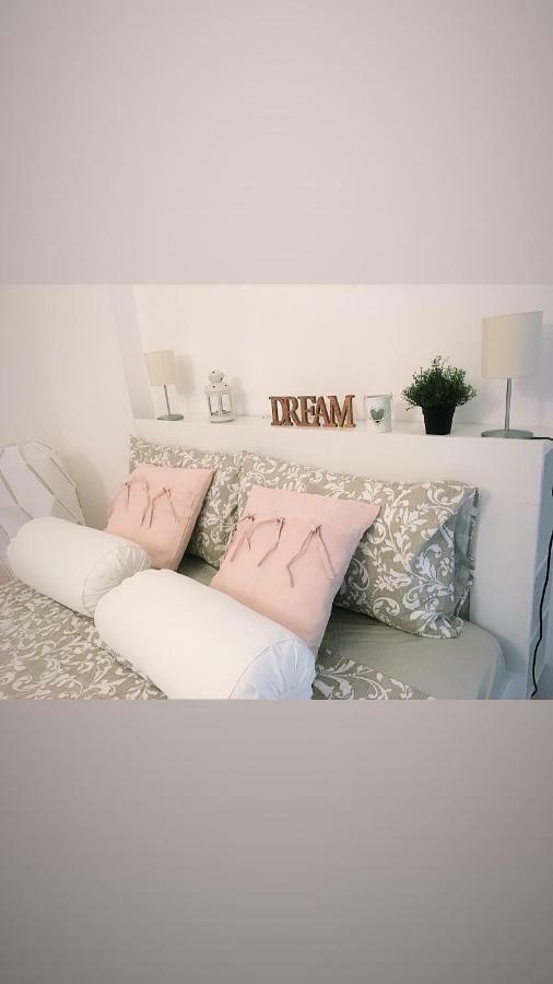 شقة Lisetta'S House مونريالي المظهر الخارجي الصورة